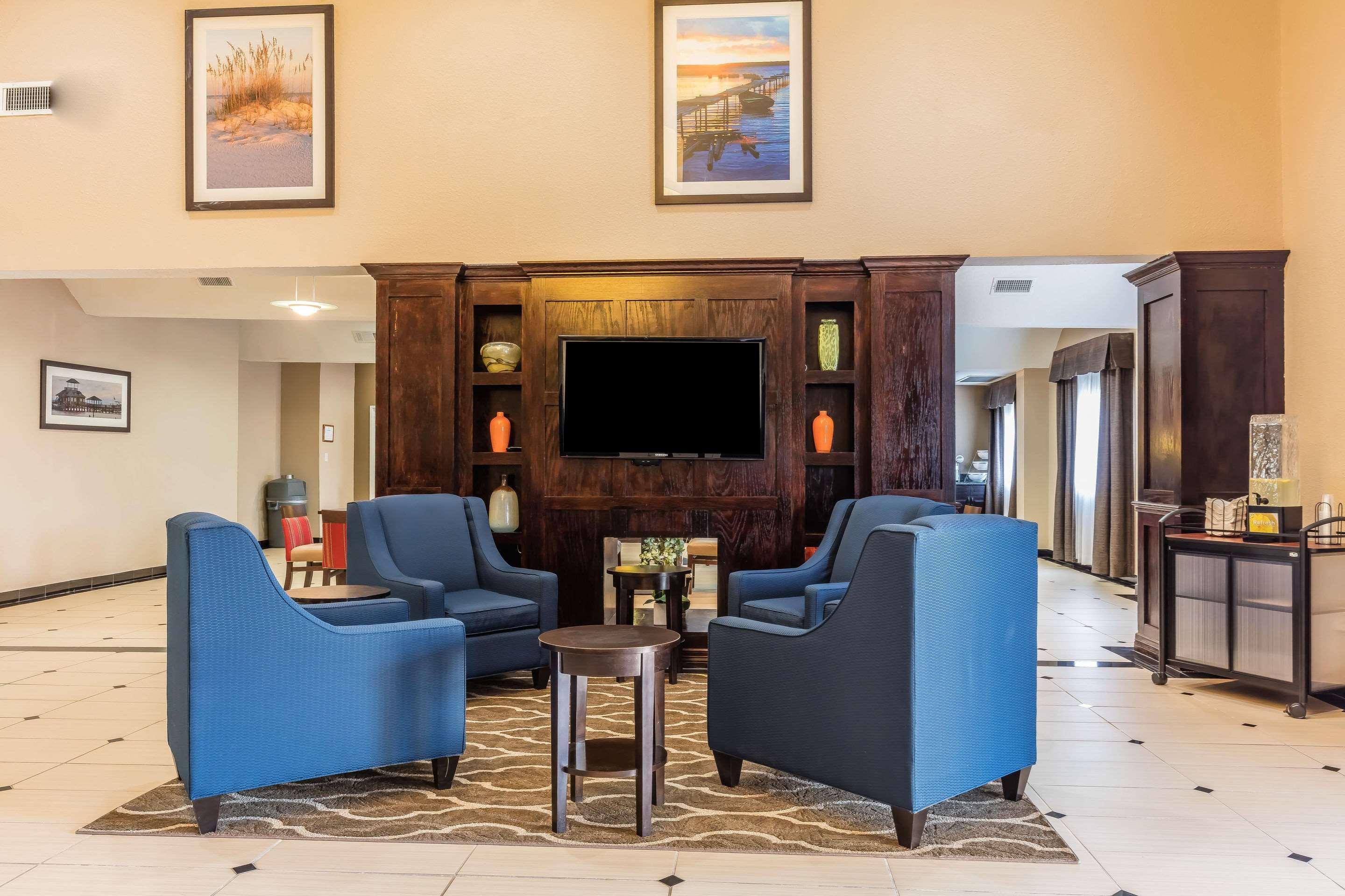 Comfort Inn & Suites Crystal Inn Sportsplex Gulfport Exteriör bild