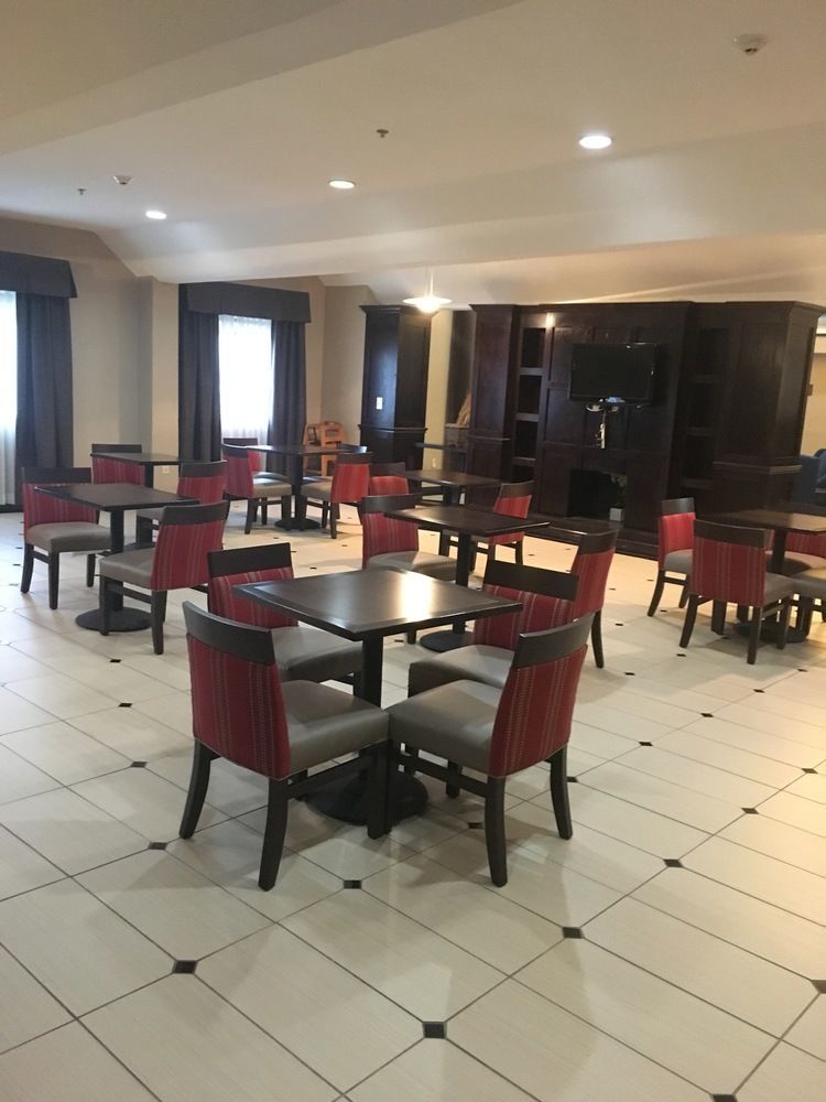 Comfort Inn & Suites Crystal Inn Sportsplex Gulfport Exteriör bild